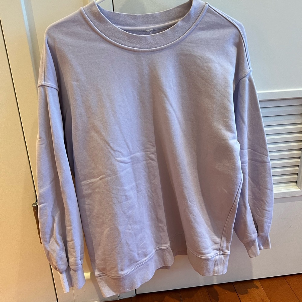 Women’s Lululemon Perfectly Oversized Crewneck Pullover, Lilac, Size 4